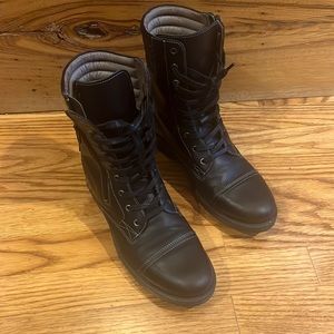Taos Renegade womens sz10/ 10.5 Black combat boots worn 2x